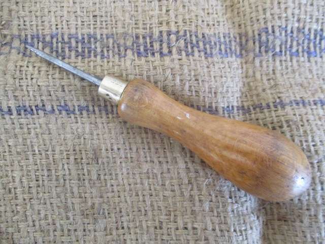 A Good Collection Of Four Useful Leather Work Tools