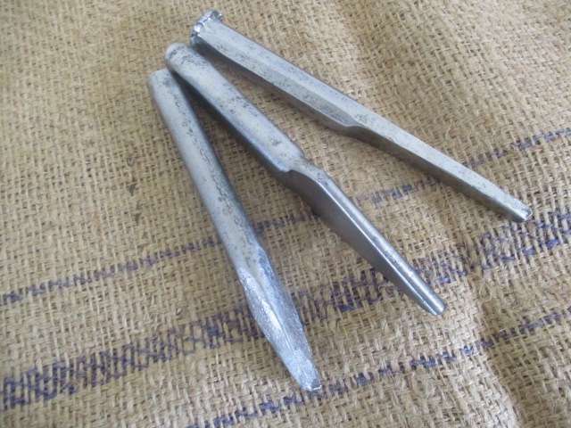 A Great Collection Of Three Vintage Sturdy Chisels Ideally For Brick And Stone Work