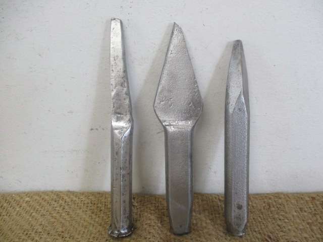 A Great Collection Of Three Vintage Sturdy Chisels Ideally For Brick And Stone Work