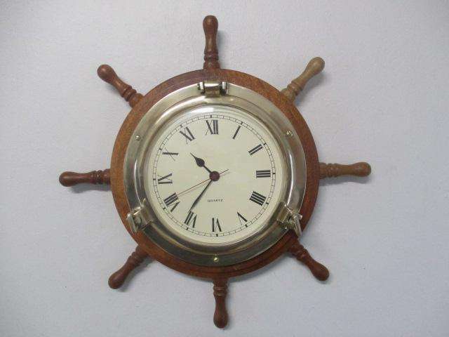 Beautiful Vintage Wall Mounted Maritime Ships Wheel Quartz Clock