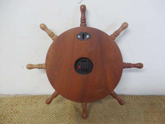 Beautiful Vintage Wall Mounted Maritime Ships Wheel Quartz Clock