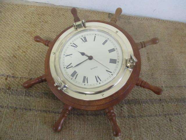 Beautiful Vintage Wall Mounted Maritime Ships Wheel Quartz Clock