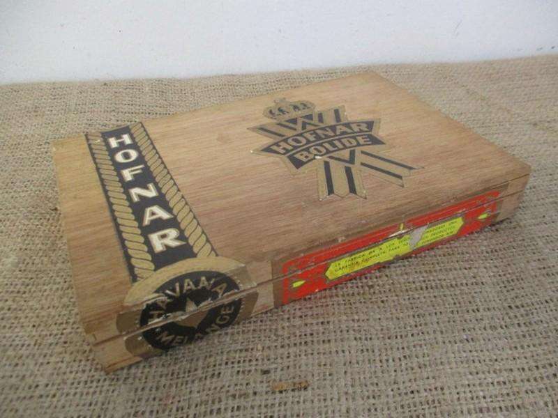 Vintage Hofnar Bolide, Karel 1 Standaard, 2 Serengeti Empty Cigar Boxes And 1x Upmann Cigar & Cutter