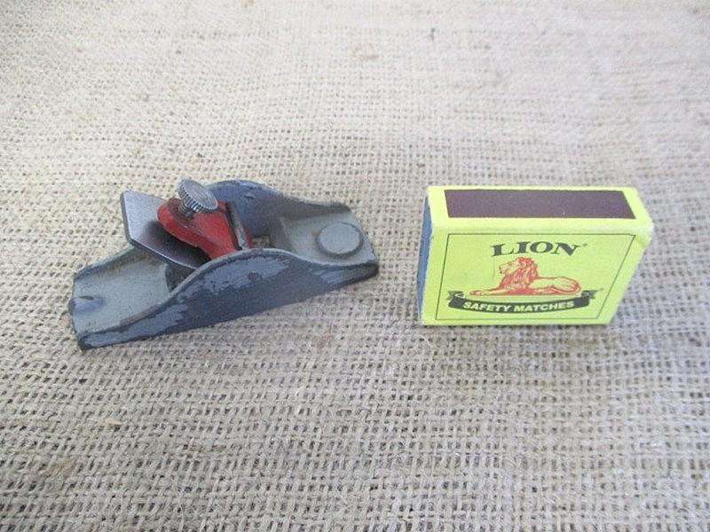 Super Rare Vintage Millers Falls No 33 Mini Block Plane         From 1929 - 1974        Made In USA