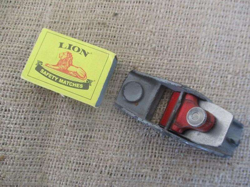 Super Rare Vintage Millers Falls No 33 Mini Block Plane         From 1929 - 1974        Made In USA