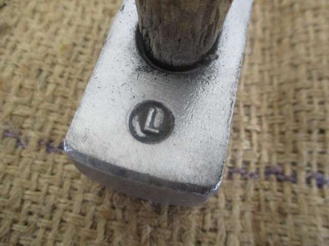 Magnificent Vintage Sandvik 32 Solid Steel 600gr Blacksmith Hammer