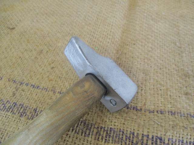 Magnificent Vintage Sandvik 32 Solid Steel 600gr Blacksmith Hammer