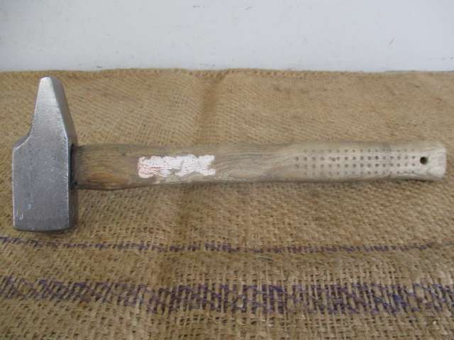 Magnificent Vintage Sandvik 32 Solid Steel 600gr Blacksmith Hammer