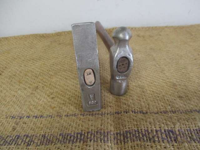 Two Pragmatic Vintage Hammers : 500gr Ball-Peen And 500gr Machinist Hammer