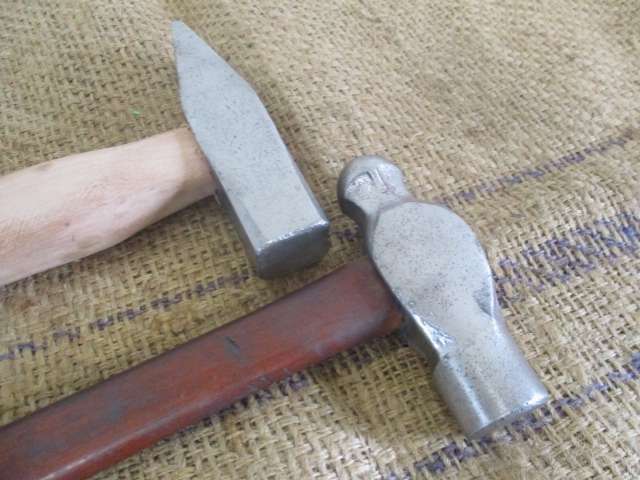 Two Pragmatic Vintage Hammers : 500gr Ball-Peen And 500gr Machinist Hammer