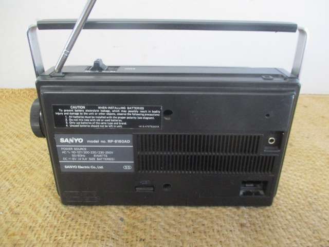 Wonderful Working Vintage Sanyo RP-6160AD FM/AM 2 Band Portable Radio