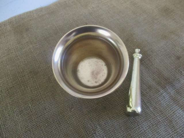An Awesome Large Vintage Solid Brass Mortar And Pestle