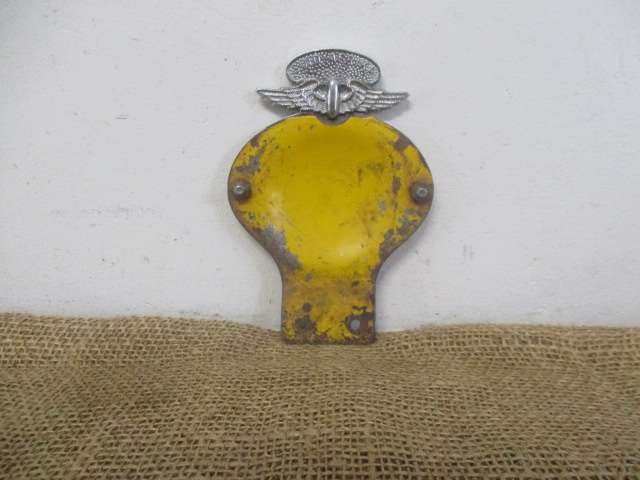 Vintage AA SouthAfrica/Suid Afrika No B 36919 Car Badge           Issued Approx Between 1930 - 1945