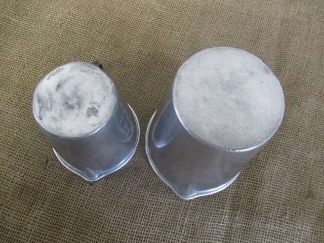 Two Nice Vintage 1lt & 500ml Aluminum Measuring Jugs