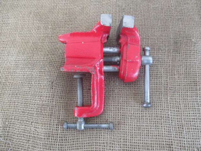 Beautiful Cast Iron Hobby Table Vise