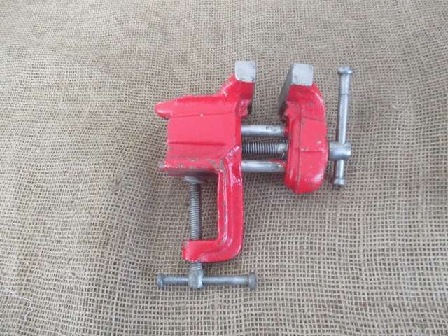 Beautiful Cast Iron Hobby Table Vise