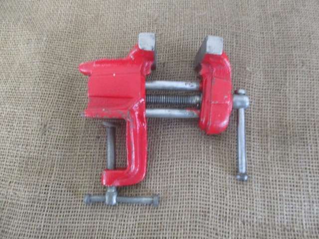 Beautiful Cast Iron Hobby Table Vise