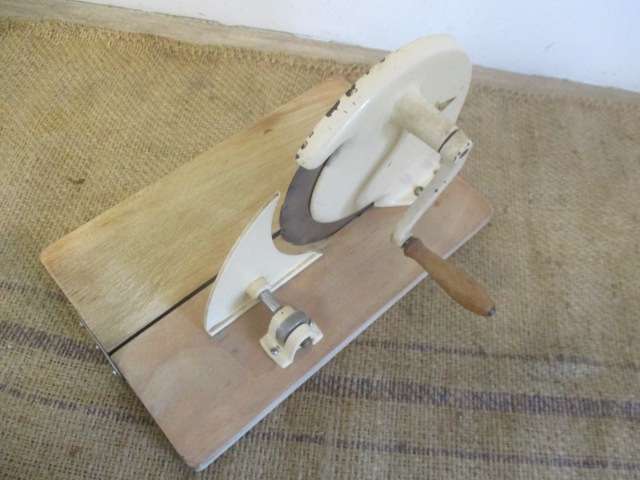 Lovely Vintage Columbus Messer Langgewellt Bread Cutter/Meat Slicer
