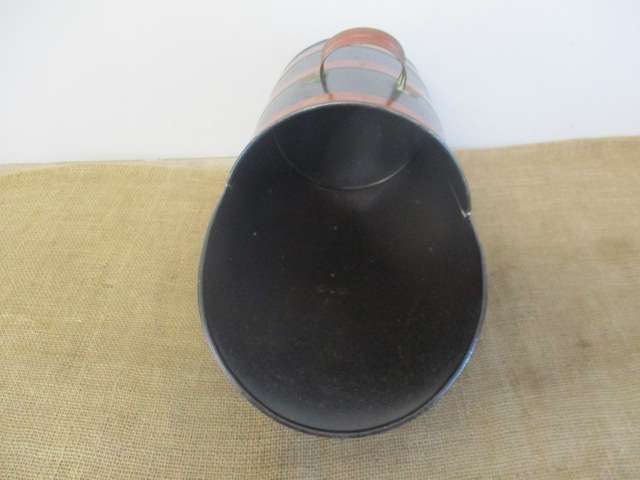 Splended Old Fireplace Metal Coal Scuttle