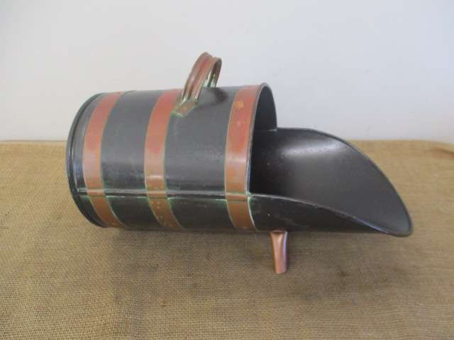 Splended Old Fireplace Metal Coal Scuttle