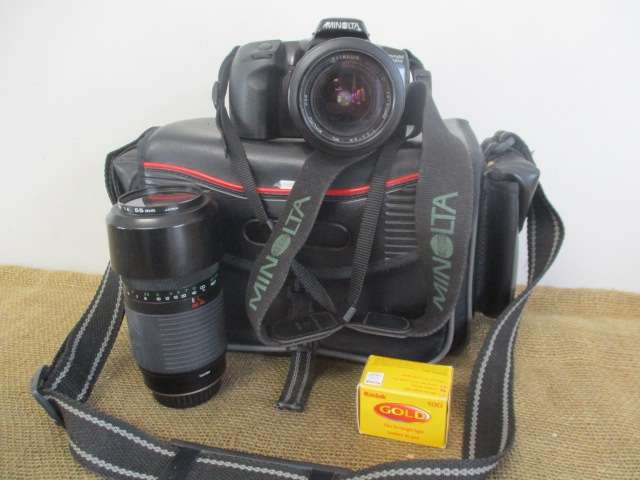 Beautiful Vintage Minolta Dynax 500si SLR 35mm Camera With Extras   1994