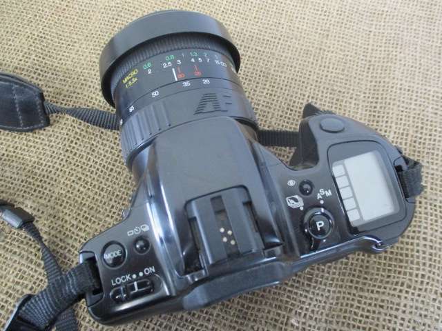 Beautiful Vintage Minolta Dynax 500si SLR 35mm Camera With Extras   1994