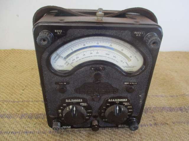 For Spares Or Repair :  Vintage Universal AvoMeter