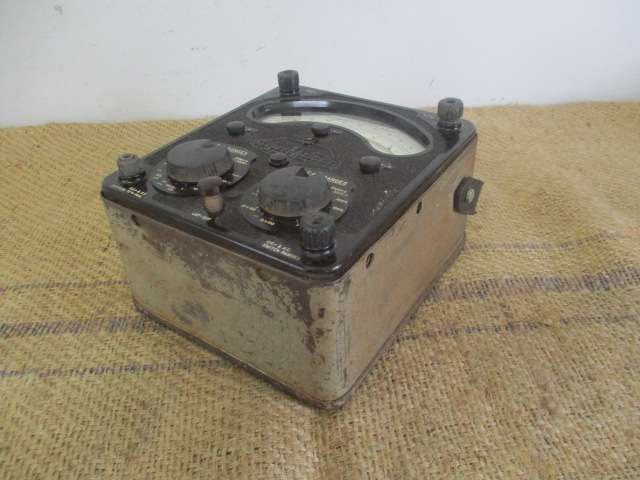 For Spares Or Repair :  Vintage Universal AvoMeter