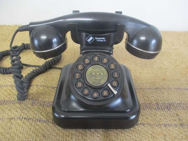 Vintage Telkom SA Pty Ltd Bakelite Tanzanite Vintage 20 Rotary Dail Landline Telephone
