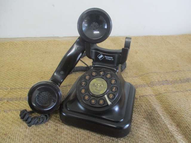 Vintage Telkom SA Pty Ltd Bakelite Tanzanite Vintage 20 Rotary Dail Landline Telephone