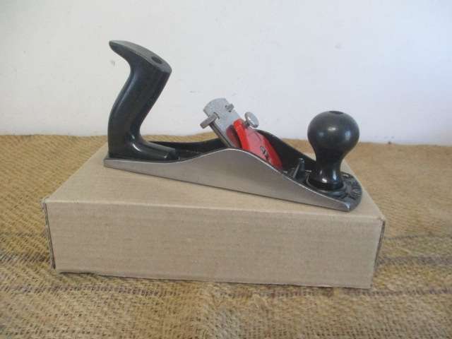 Beautiful Stanley SB 4 Bench Plane        England