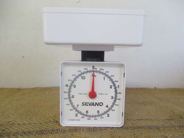 Beautiful Silvano 5kg x 25g Kitchen Scale In Original Packagaing       2001       MIB