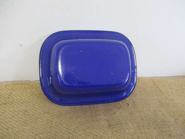 Beautiful Vintage Real Old School Enamel Pie Dish