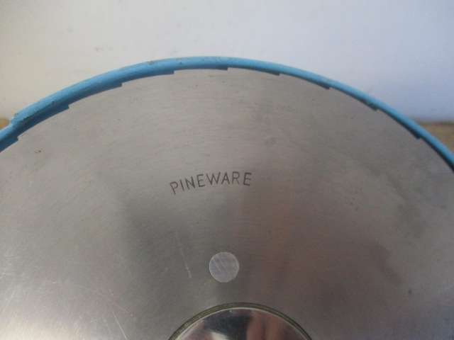 Good Vintage Pineware Stainless Bread Slicer