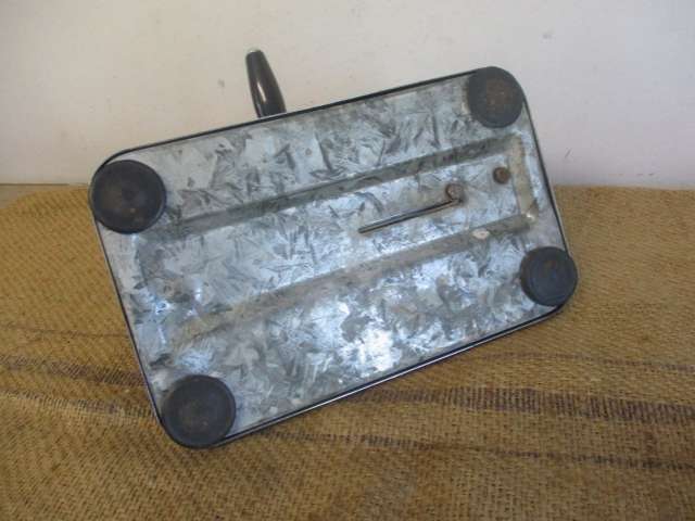 Good Vintage Pineware Stainless Bread Slicer