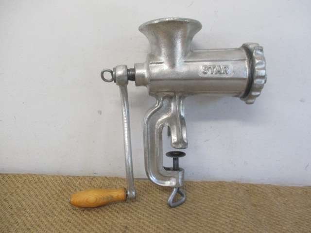 Nice And Hefty Complete Vintage Star No 10 Cast Iron Meat Mincer    China