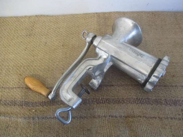 Nice And Hefty Complete Vintage Star No 10 Cast Iron Meat Mincer    China