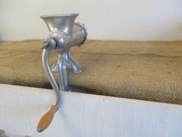 Nice And Hefty Complete Vintage Star No 10 Cast Iron Meat Mincer    China
