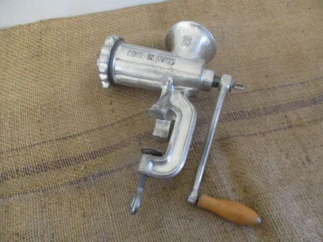 Nice And Hefty Complete Vintage Star No 10 Cast Iron Meat Mincer    China