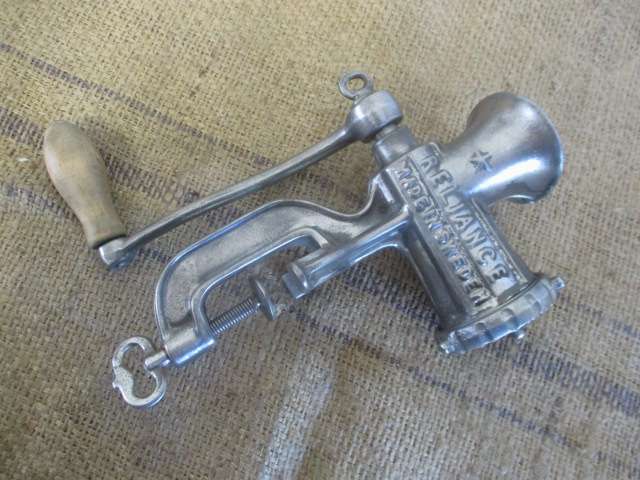 Nice Complete Vintage Husqvarna Reliance No 5 Cast Iron Meat Mincer          Made In Sweden
