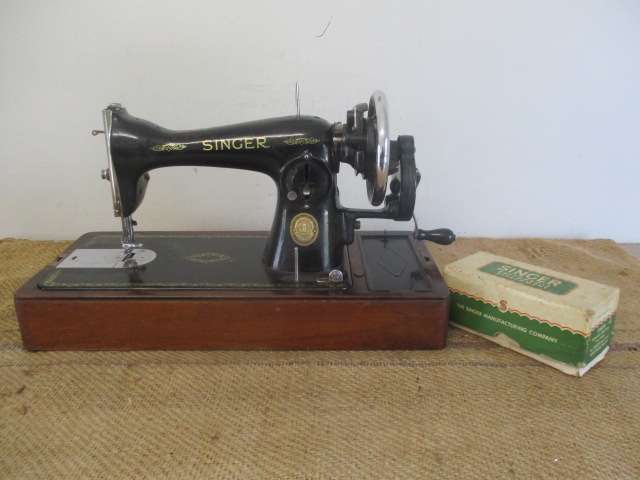 Very Old Vintage Singer Model 99K Sewing Machine With A Lot Of Attachments              1953