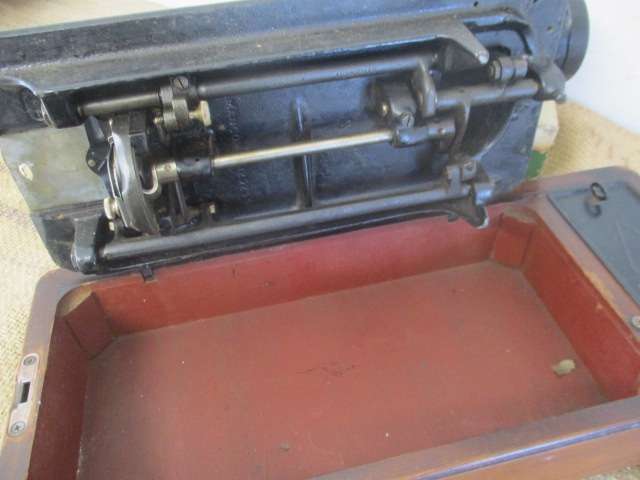 Very Old Vintage Singer Model 99K Sewing Machine With A Lot Of Attachments              1953