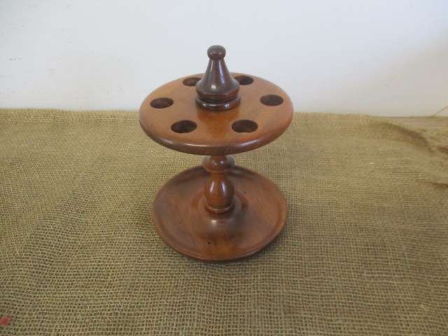 Beautiful Vintage Wooden Six Pipe Stand