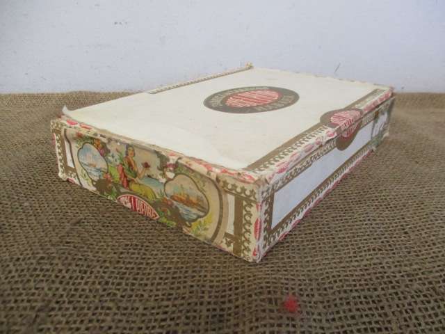 Vintage Josel Piedra Habana Cigar Box And Selection Of Three Different Brand Name Cigars