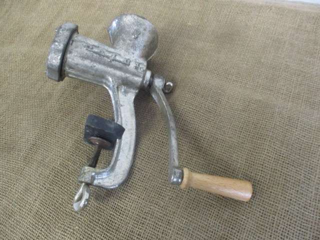 Very Nice And Complete Vintage Cast Iron No 8 Alfa 1 Meat Mincer         Made In Germany