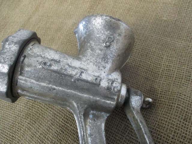 Very Nice And Complete Vintage Cast Iron No 8 Alfa 1 Meat Mincer         Made In Germany