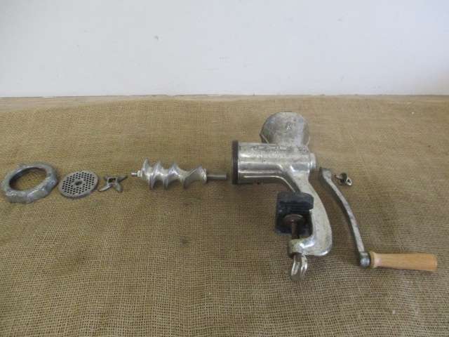Very Nice And Complete Vintage Cast Iron No 8 Alfa 1 Meat Mincer         Made In Germany