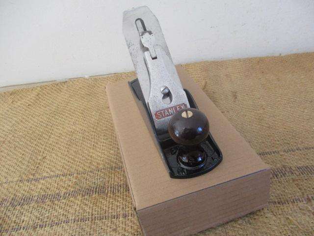 Vintage Stanley Bailey 12-004 No 4 Hand Plane        Made In England