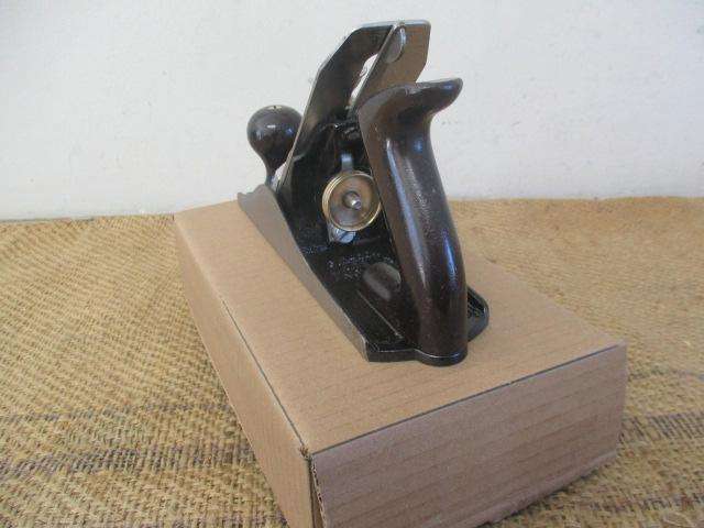 Vintage Stanley Bailey 12-004 No 4 Hand Plane        Made In England