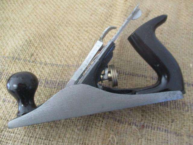 Vintage Stanley Bailey 12-004 No 4 Hand Plane        Made In England